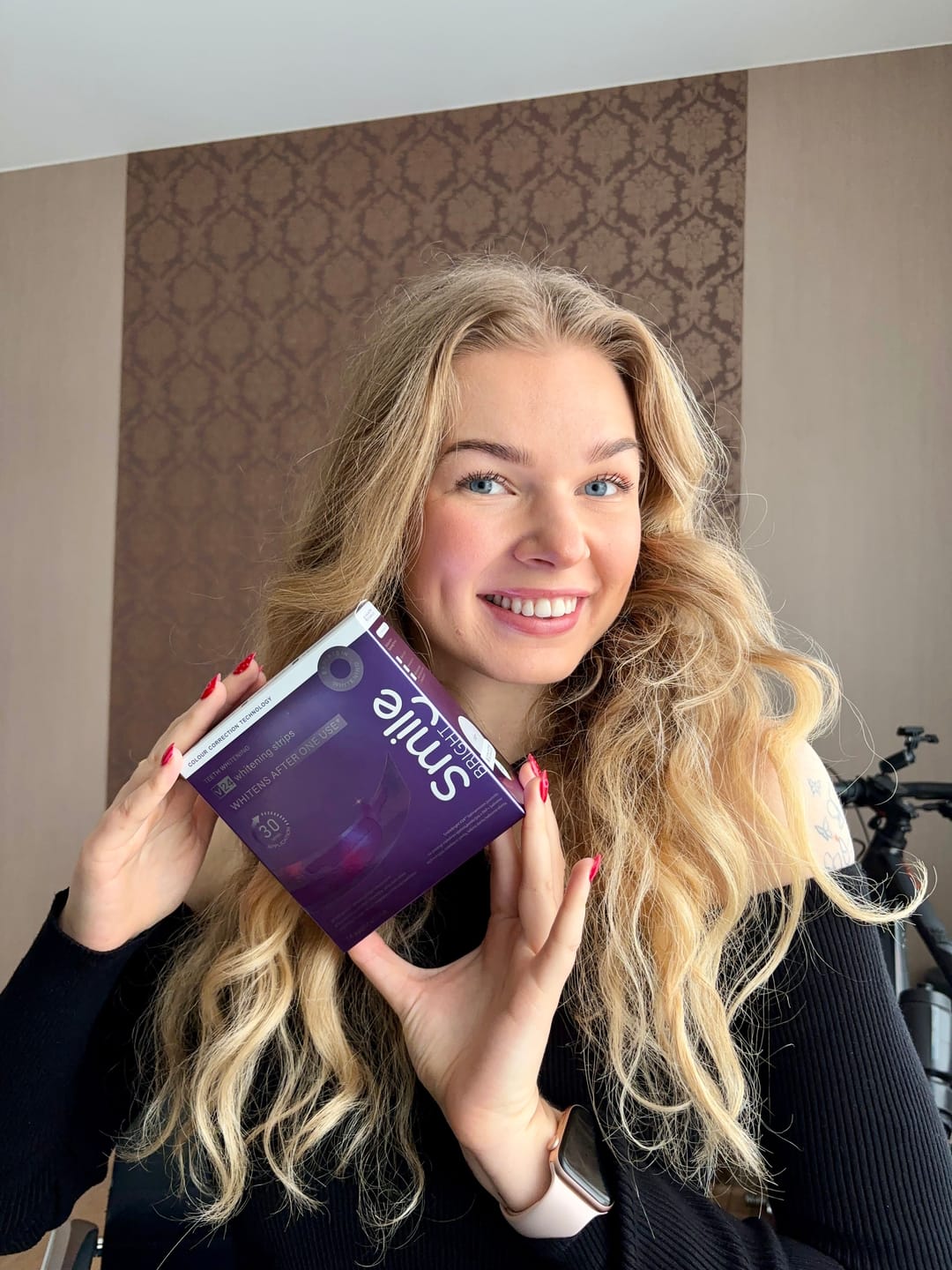 Customer photo review of V24 Violetinės Dantų Balinimo Juostelės