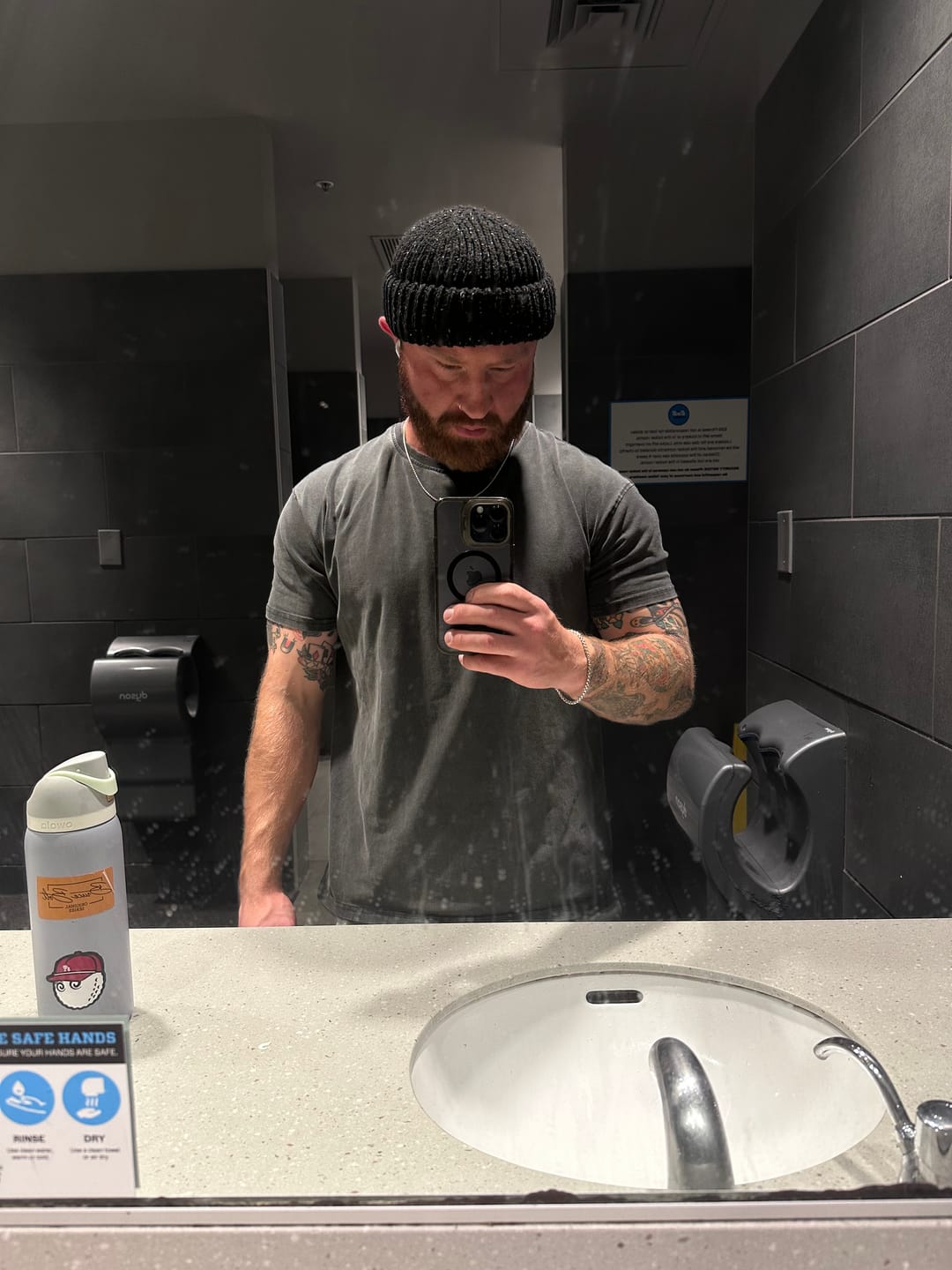 Customer photo review of 4148 - Elevated Essentials - Fitted Tee