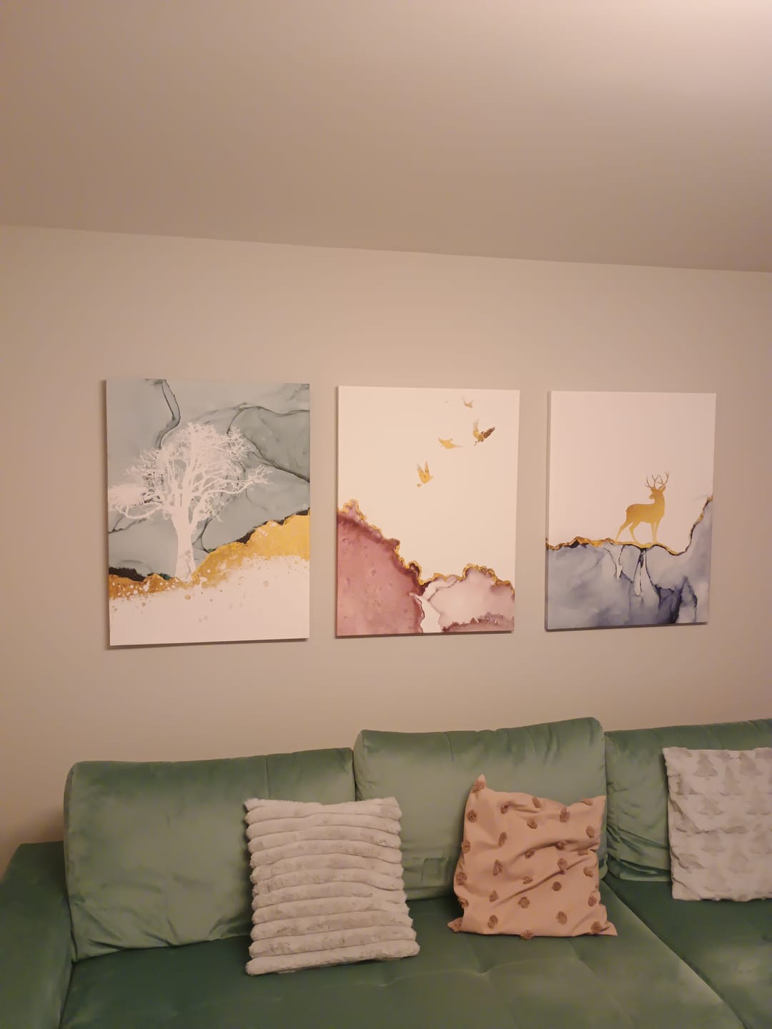 Customer photo review of Set tablouri canvas aspect de marmura si natura MARBLE DEER TREE