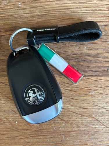 Customer photo review of Kennzeichen Schlüsselanhänger Mini Nummernschild Metall