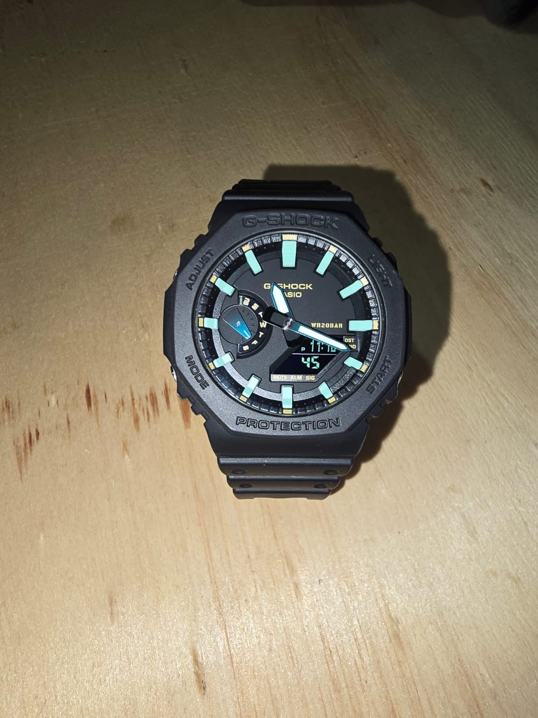 Customer photo review of Reloj Casio G-Shock "Casioak" GA-2100RC-1A Carbon Core