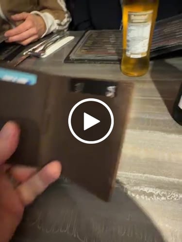 Customer video review of Slimstar - slim wallet with small coin pocket