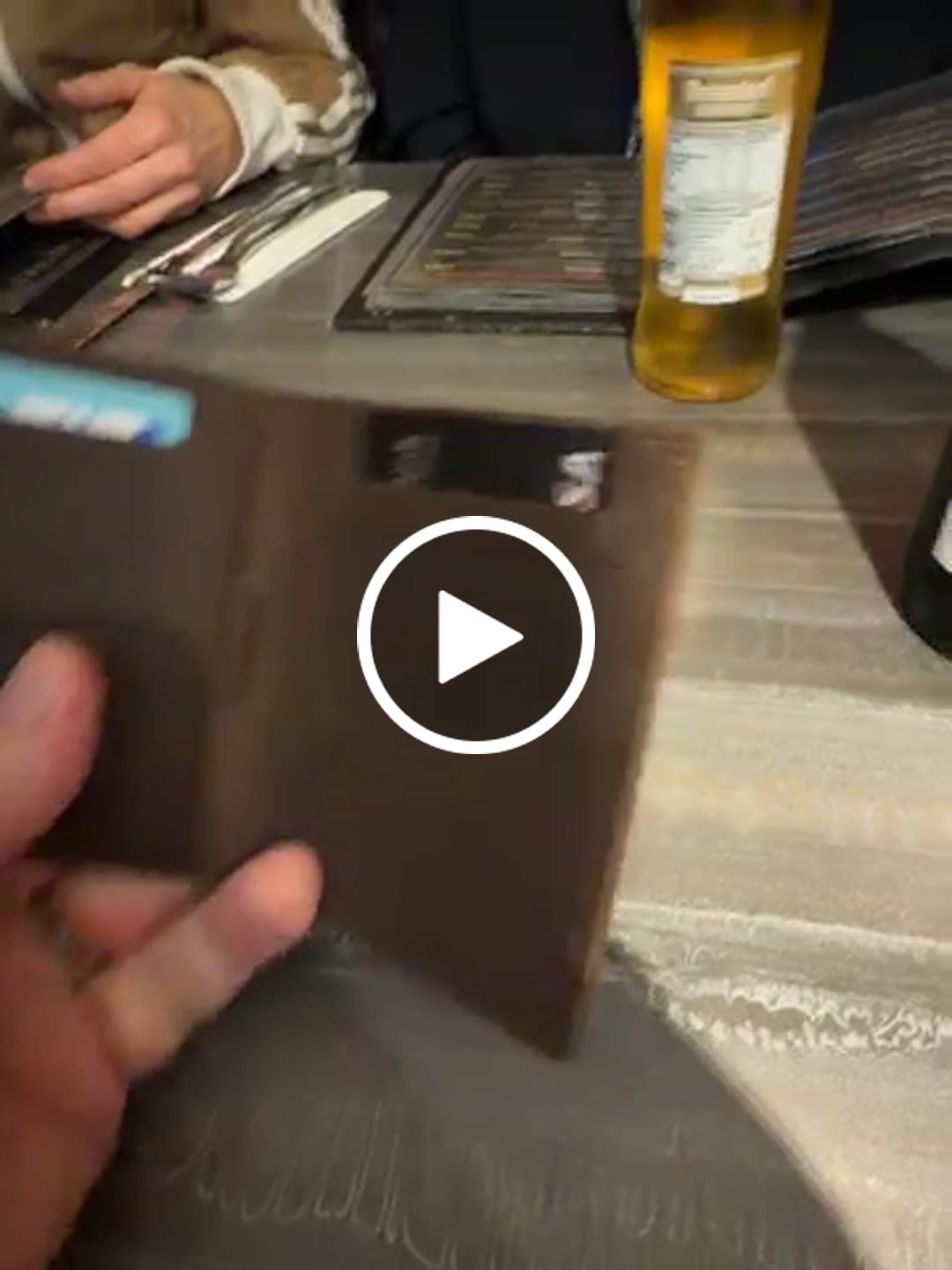 Customer video review of Slimstar - slim wallet with small coin pocket