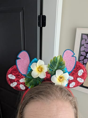 Customer photo review of Lilo Hawaii Mickey Ears