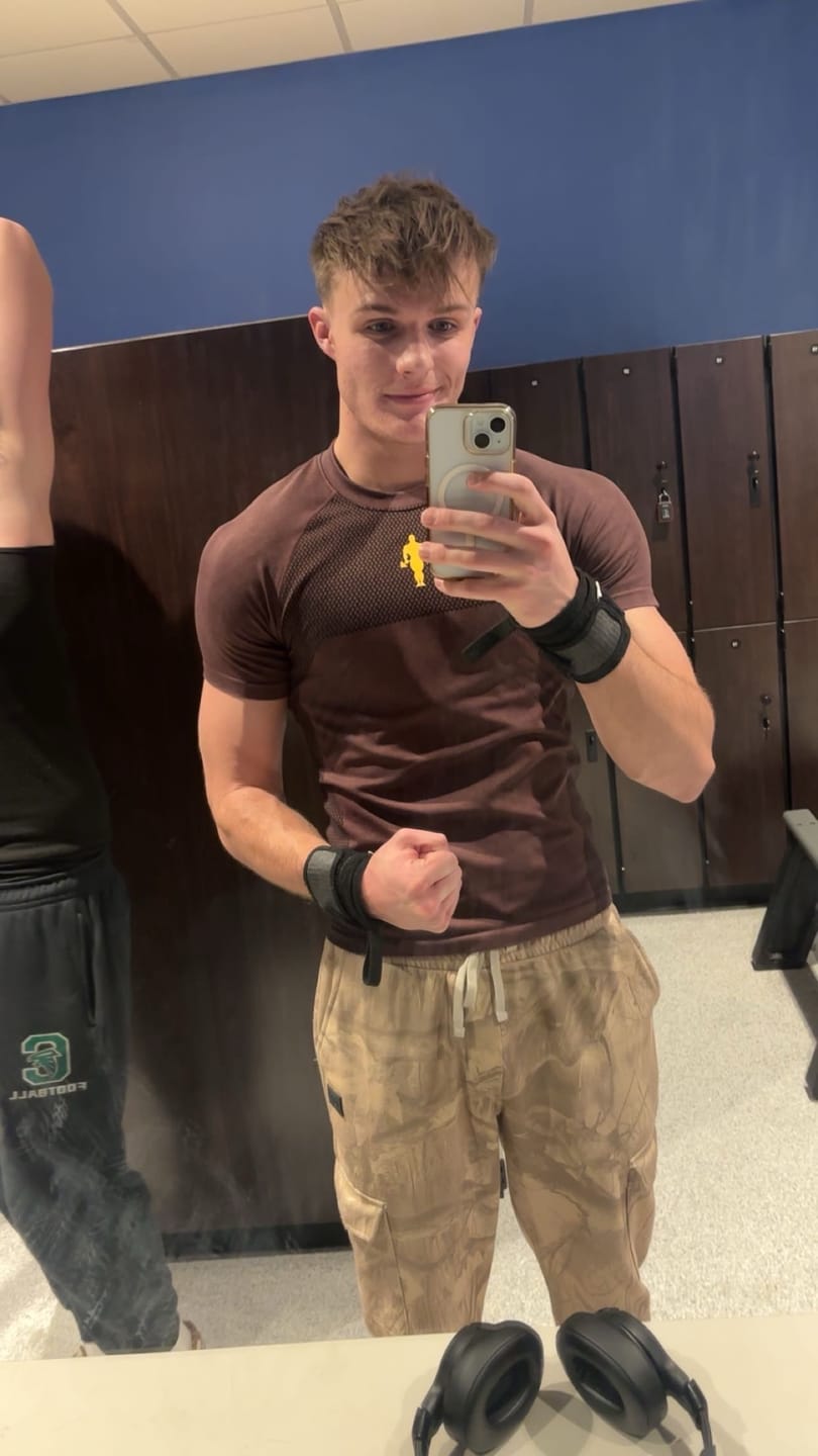 Customer photo review of 4286 - Gold's Iron Legacy Compression Tees