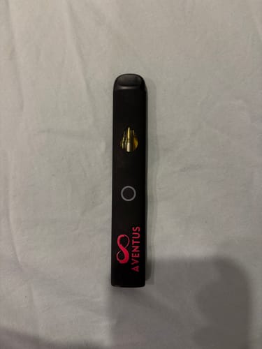 Customer photo review of Disposable Vape 2G Delta 9 Wedding Cake Hybrid