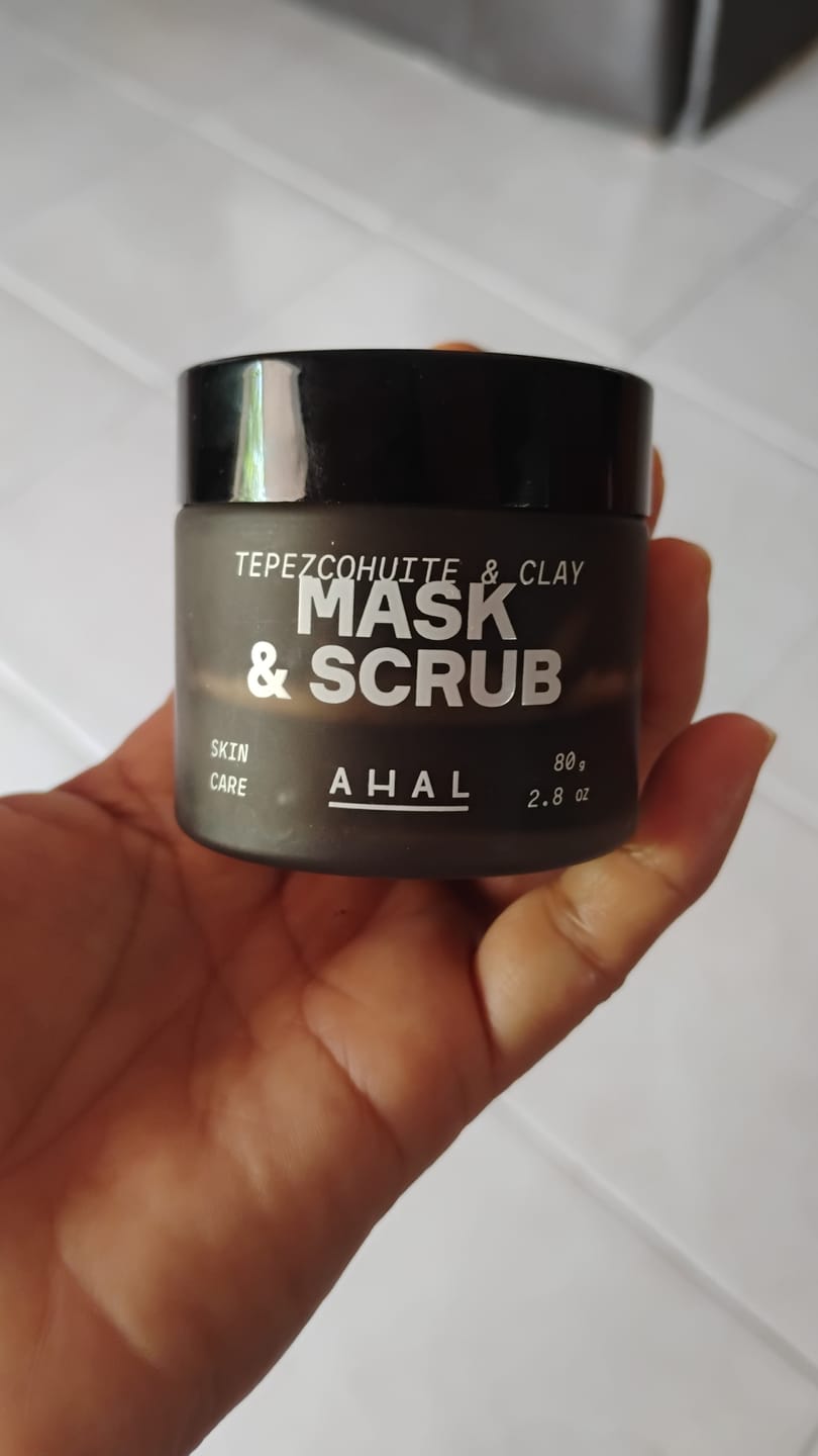 Customer photo review of Mask & Scrub / Mascarilla - Exfoliante de Tepezcohuite