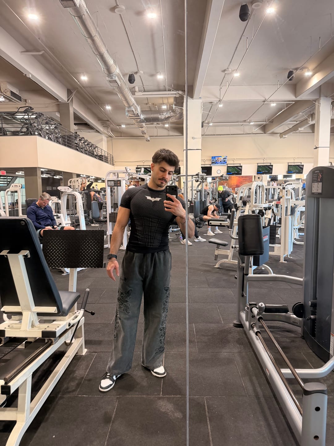 Customer photo review of 2061 - Threadmark Sweats