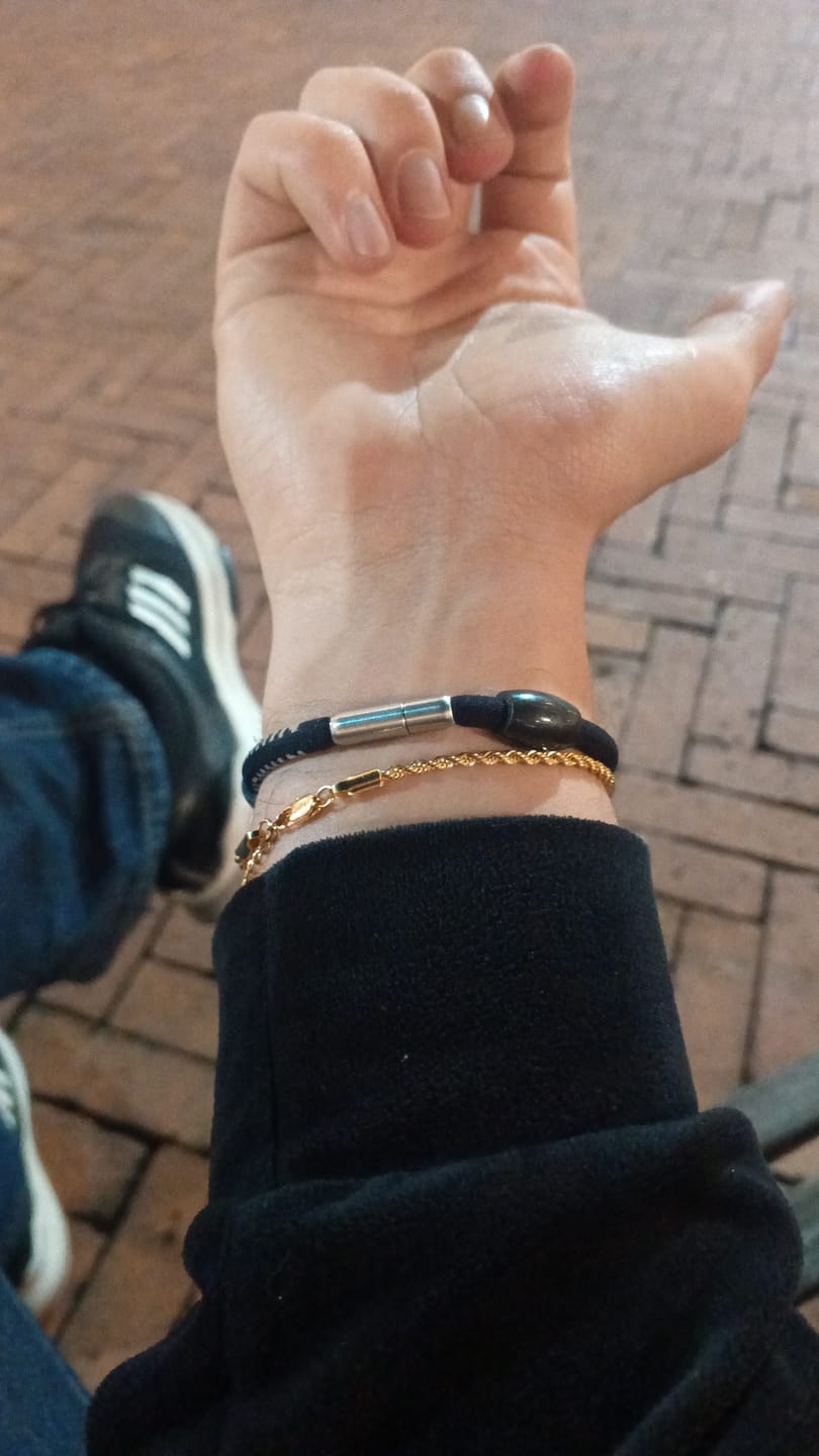 Customer photo review of Pulseras Lazo en Oro laminado 18k Para Pareja