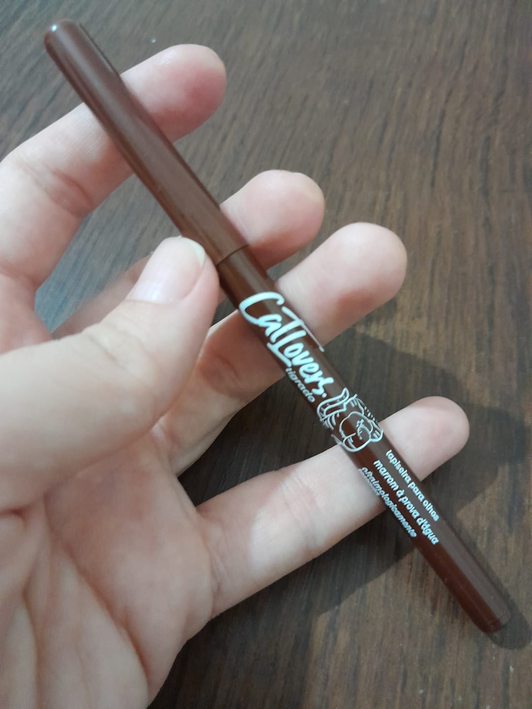 Customer photo review of Lapiseira Para Olhos Marrom – Cat Lovers – Vizzela