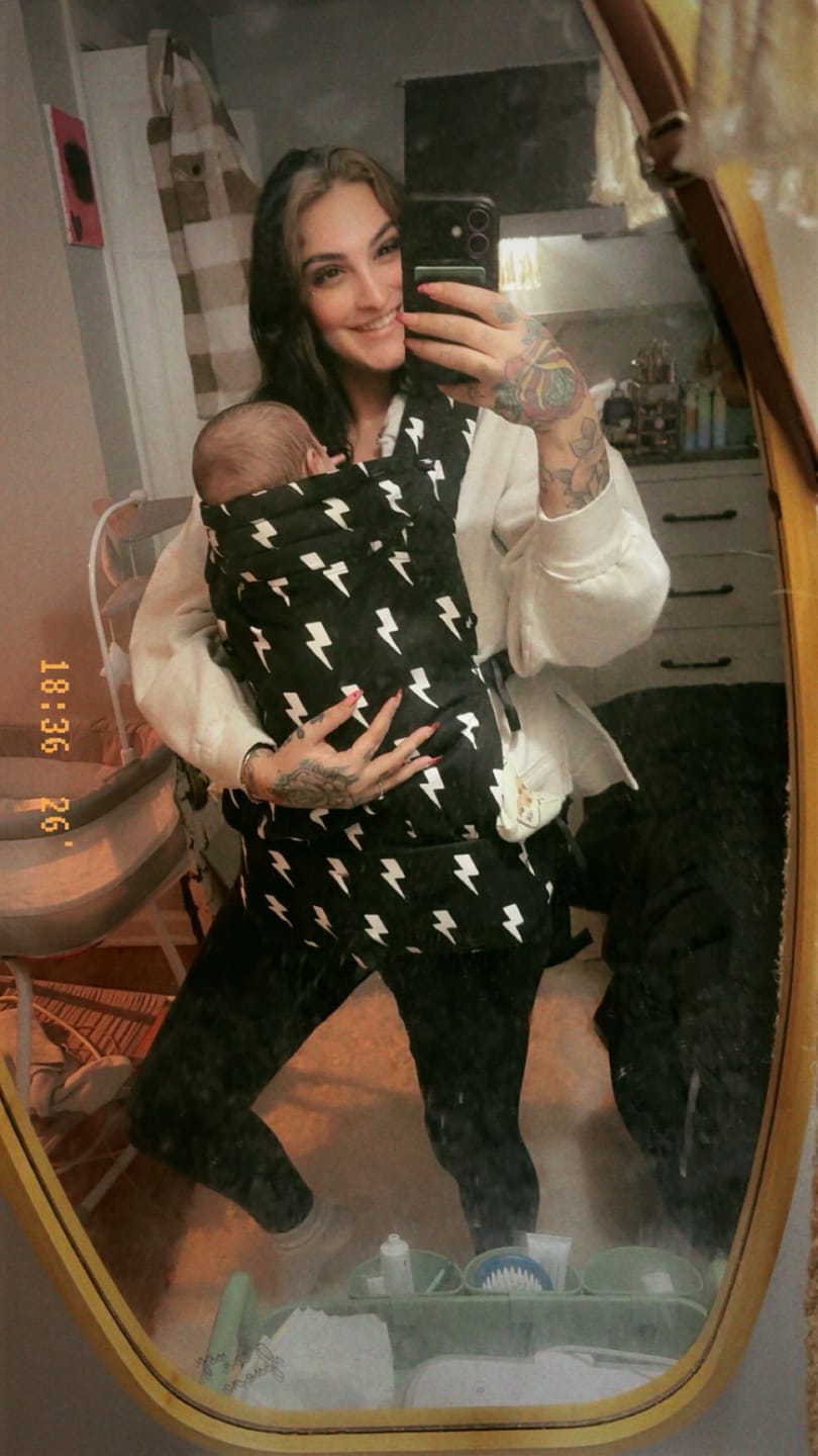 Customer photo review of The Dahlia Carrier in Jagger