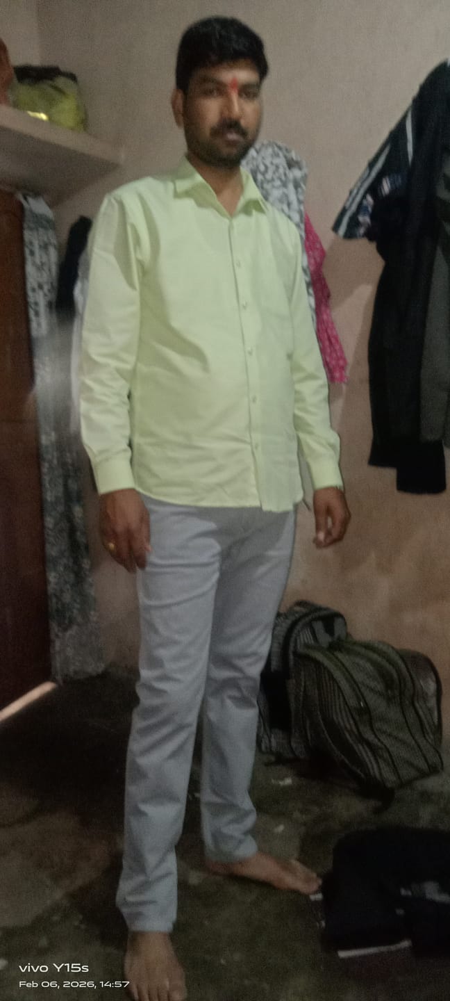 Customer photo review of Super Soft - Pale Green Formal Shirts for Men | Ariser