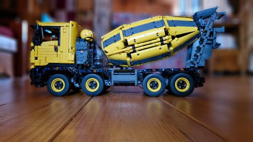 Customer photo review of Remote Controlled Cement Mixer 3387pcs