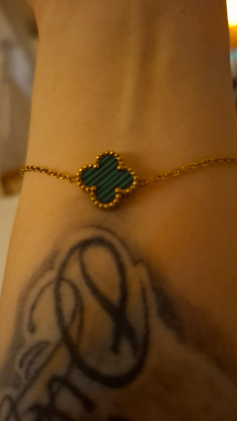 Customer photo review of Surprise Gift