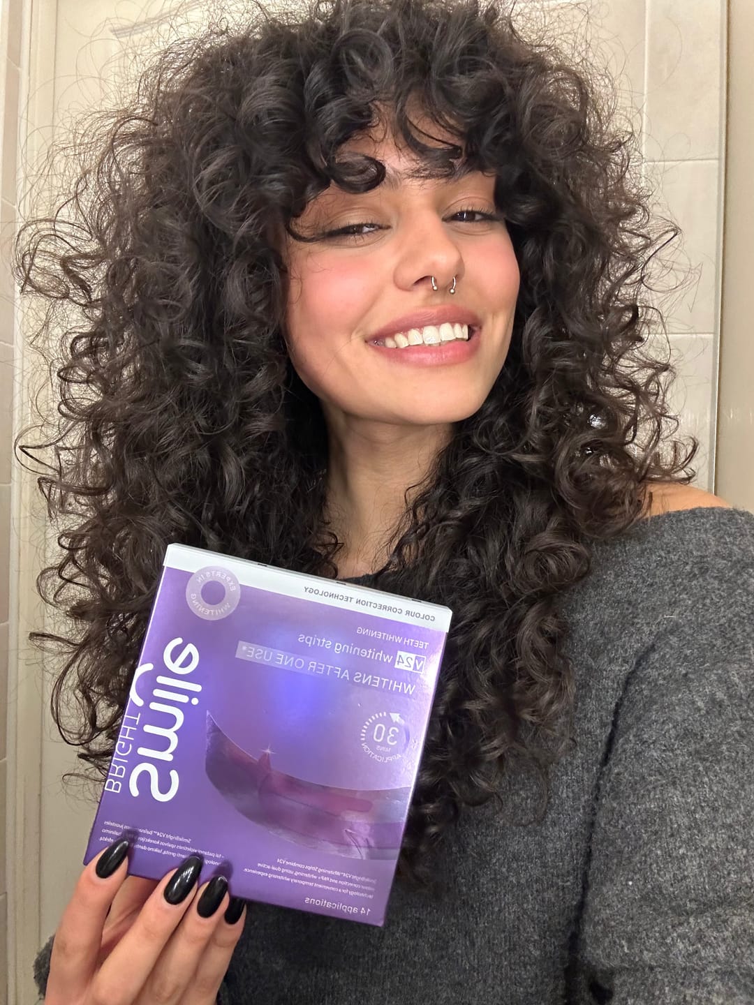 Customer photo review of V24 Violetinės Dantų Balinimo Juostelės