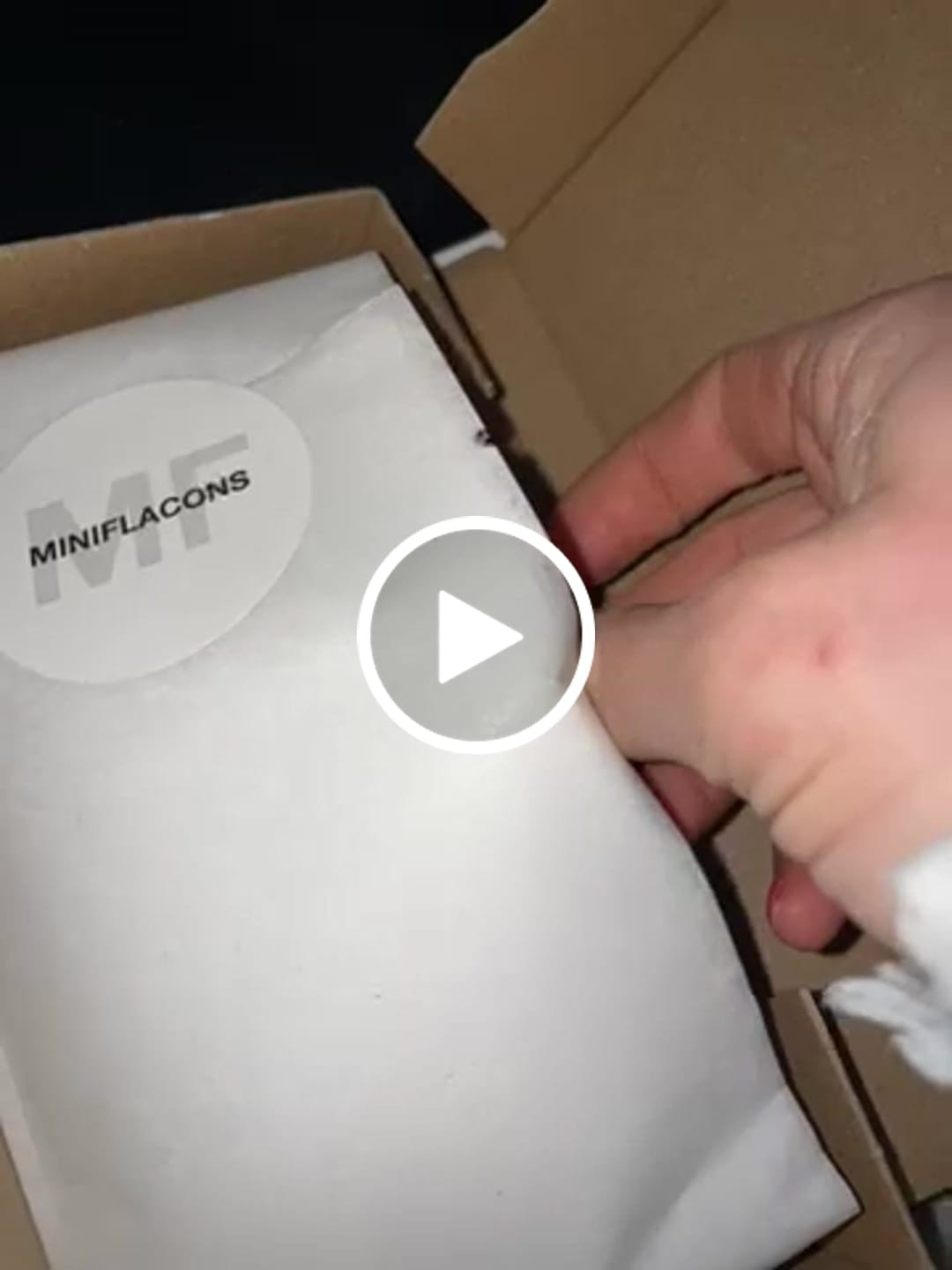 Customer video review of Hibiscus MahaJád