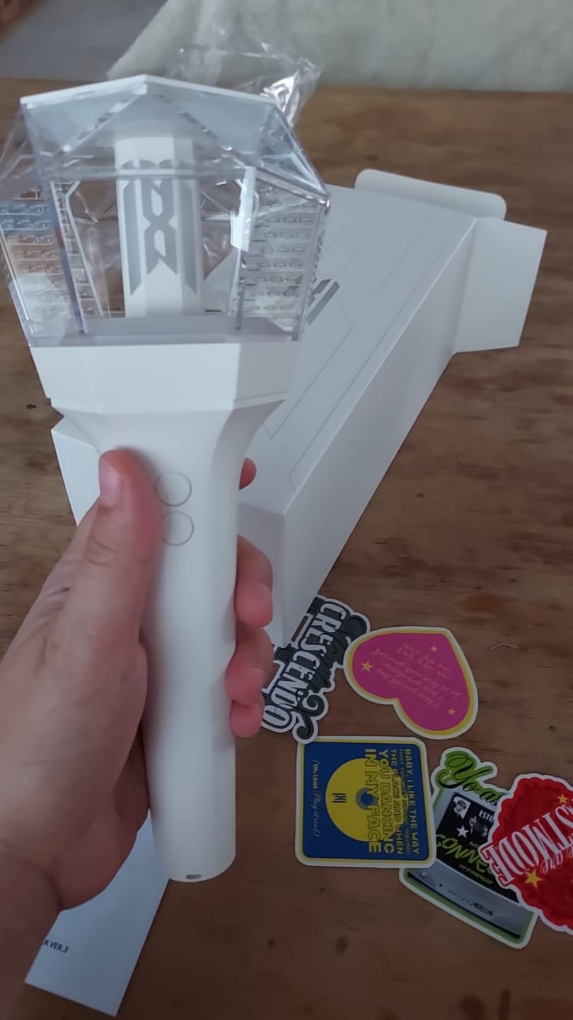 Customer photo review of MONSTA X - OFFICIAL LIGHT STICK VER.3