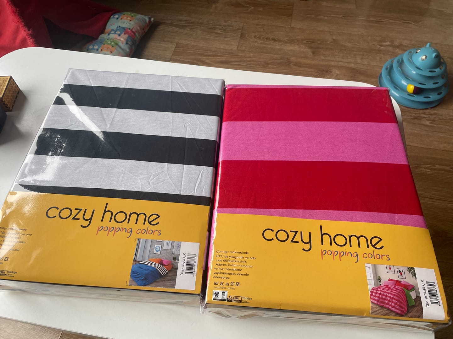 Customer photo review of Cozy Home Popping Colors Çift Kişilik Lastikli Çarşaflı Nevresim Takımı Blaze Kırmızı