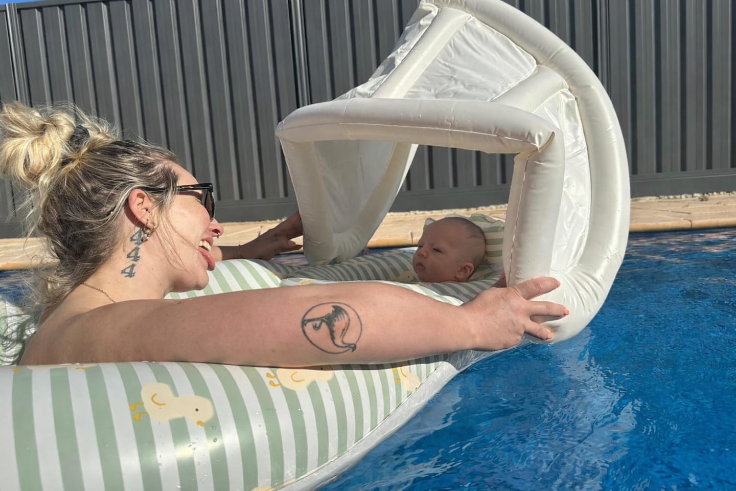 Customer photo review of SUNNYLIFE FLOAT TOGETHER BABY SEAT | DEX THE DUCK