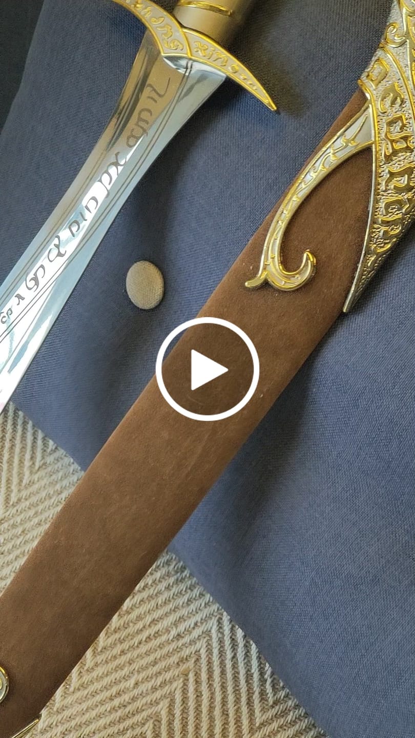 Customer video review of The Hobbit - Sting (Brown Scabbard, 70cm)