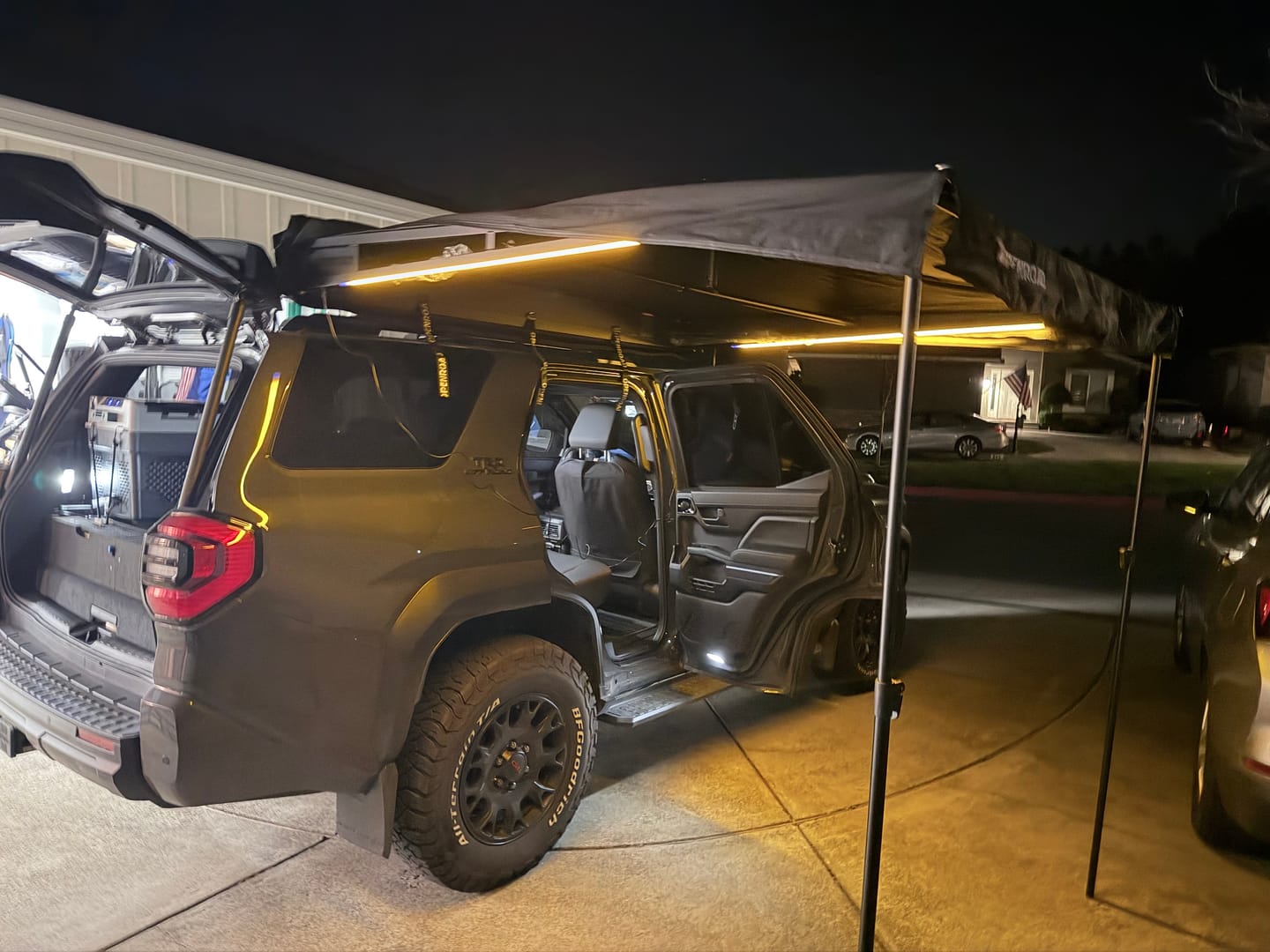 Customer photo review of OPENROAD 90-Degree Quick-open Awning