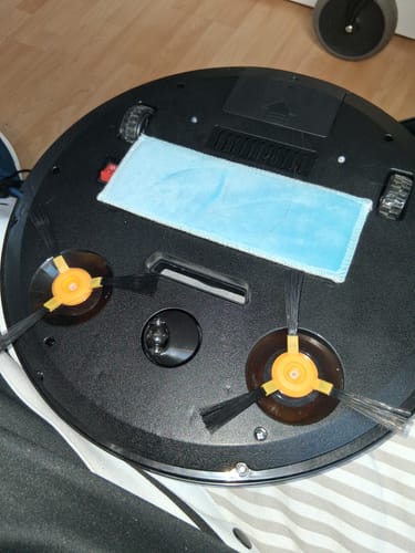 Customer photo review of HOME BUDDY –  3 in 1 Saugroboter mit Wischfunktion