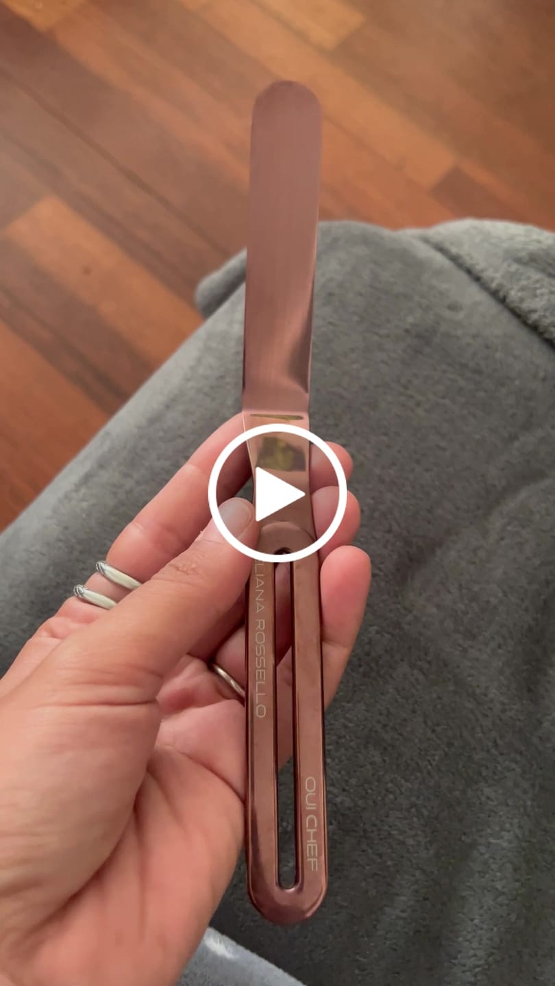 Customer video review of LiftOff Chef's Palette Knife