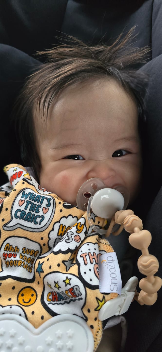 Customer photo review of What's the craic? Teething Bib