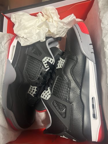 Customer photo review of Jordan 4 Retro Bred Reimagined
