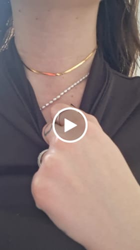 Customer video review of Collana Choker Fiocco Dorato
