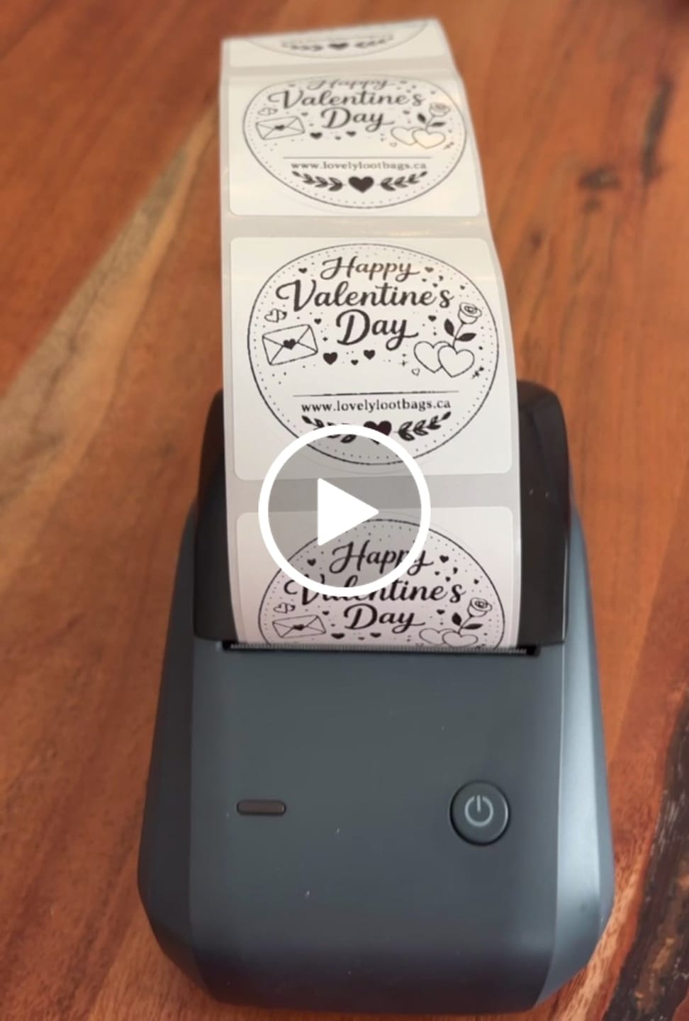 Customer video review of Round Label Tape for B21, B1, B3S