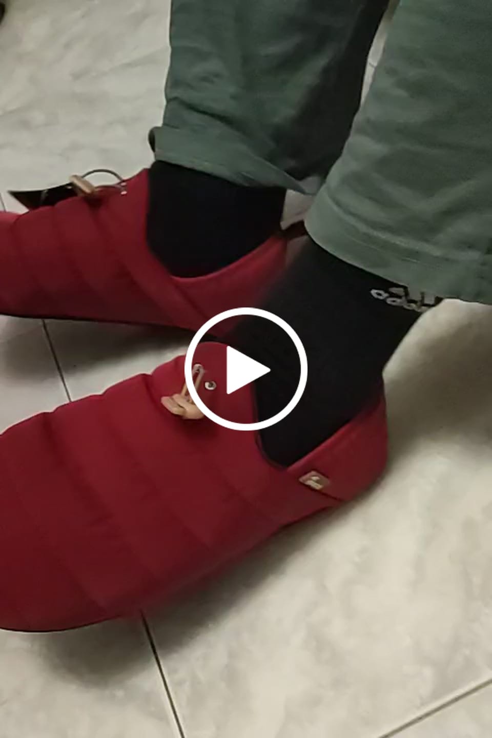 Customer video review of Roots Nomad Cerezo