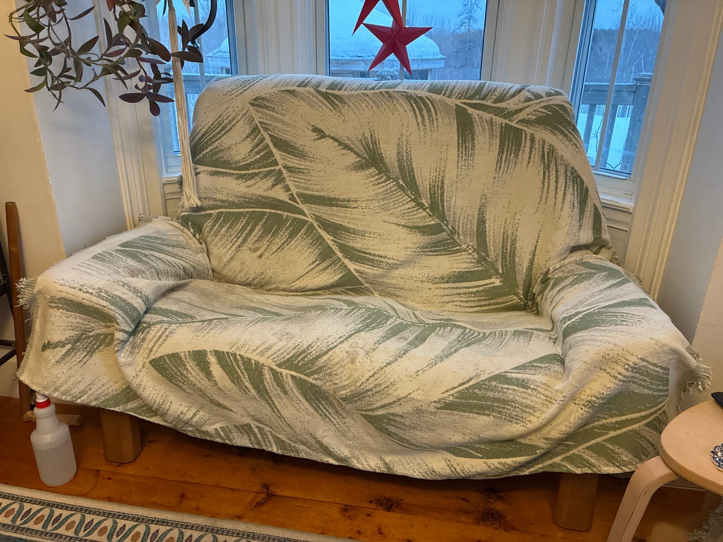 Customer photo review of Pet Couch Cover - Leaves Green