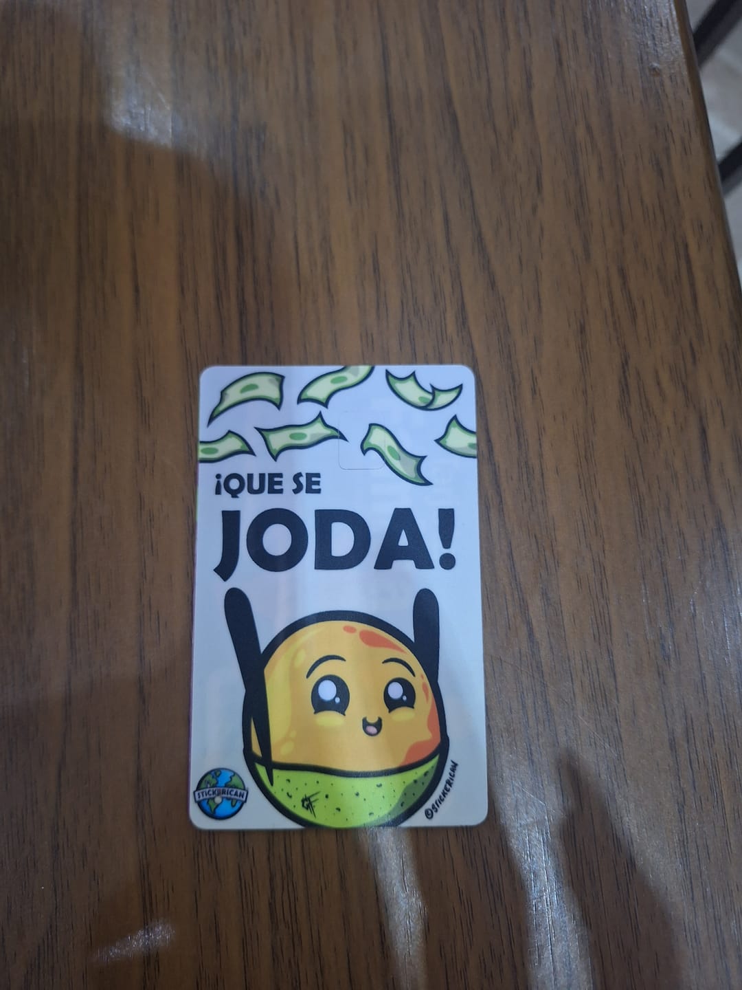 Customer photo review of Que Se Joda - Sticker para Tarjeta de Crédito