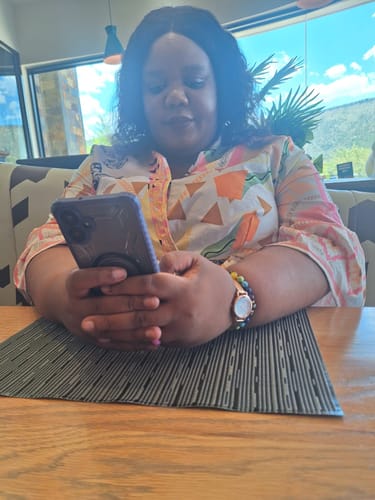 Customer photo review of GIGI - Brazilian 4x4 Lace Wig