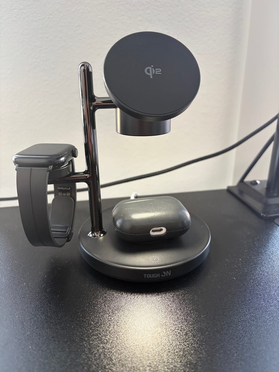 Customer photo review of Tough On MagMore QI2 4-in-1 Wireless Charger