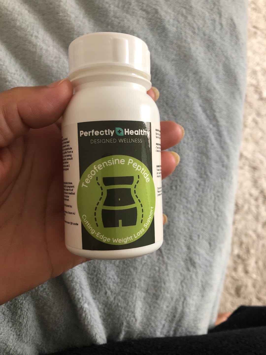Customer photo review of Tesofensine Peptide Capsules: Cutting-Edge Weight Loss Support