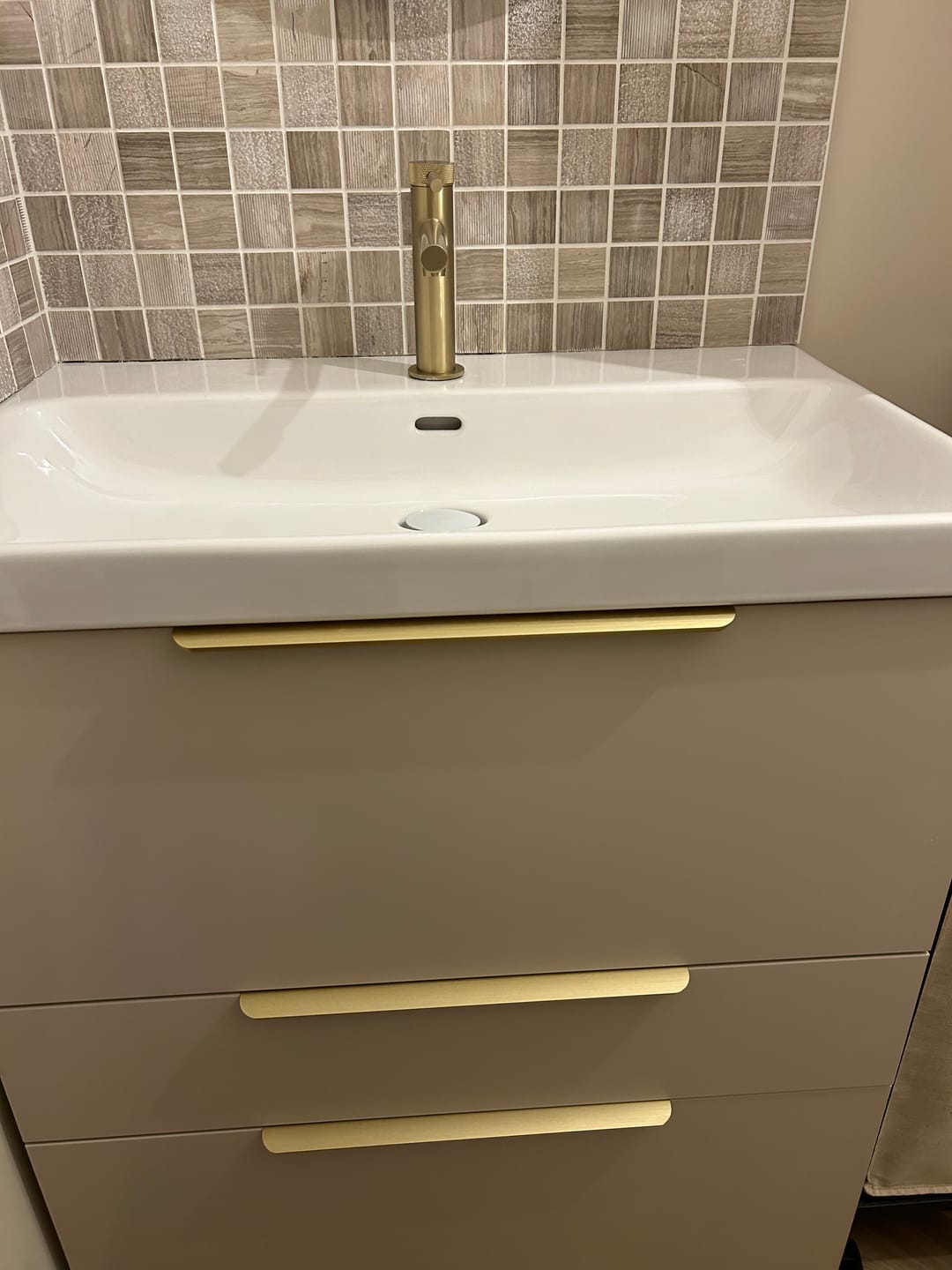 Customer photo review of Mitigeur de salle de bain or brossé