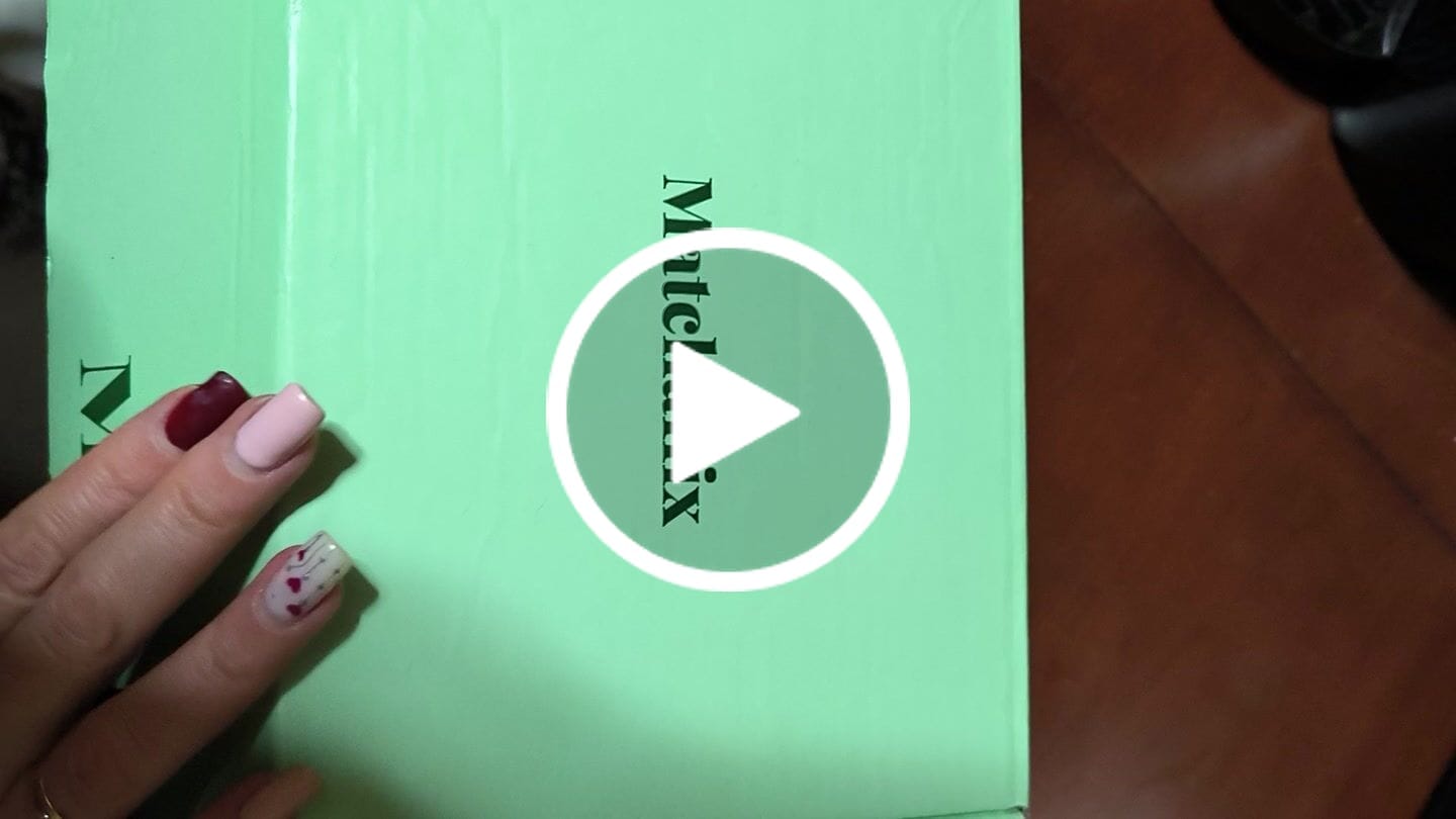 Customer video review of Matcha Latte Navidad