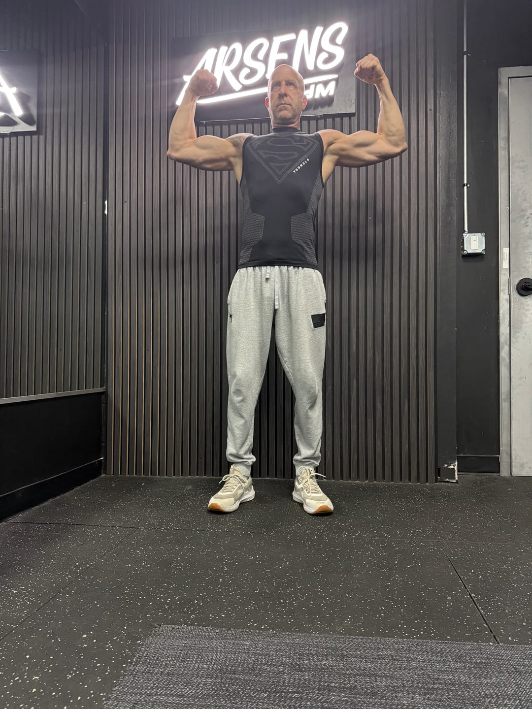Customer photo review of 3047 - Superman Compression Tanks