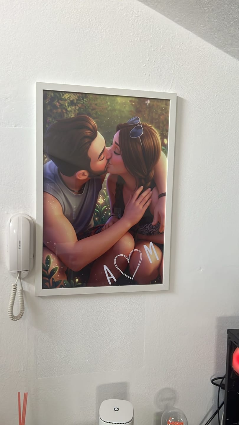 Customer photo review of Cartoon Love - Poster personalizzato con effetto cartoon 3D in stile fumetto