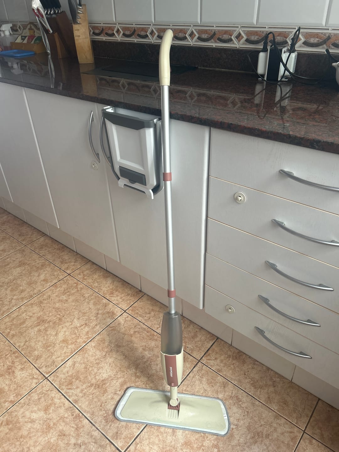 Customer photo review of Mopa Plana con Aspersor + 2 Repuestos de Regalo MilGenial
