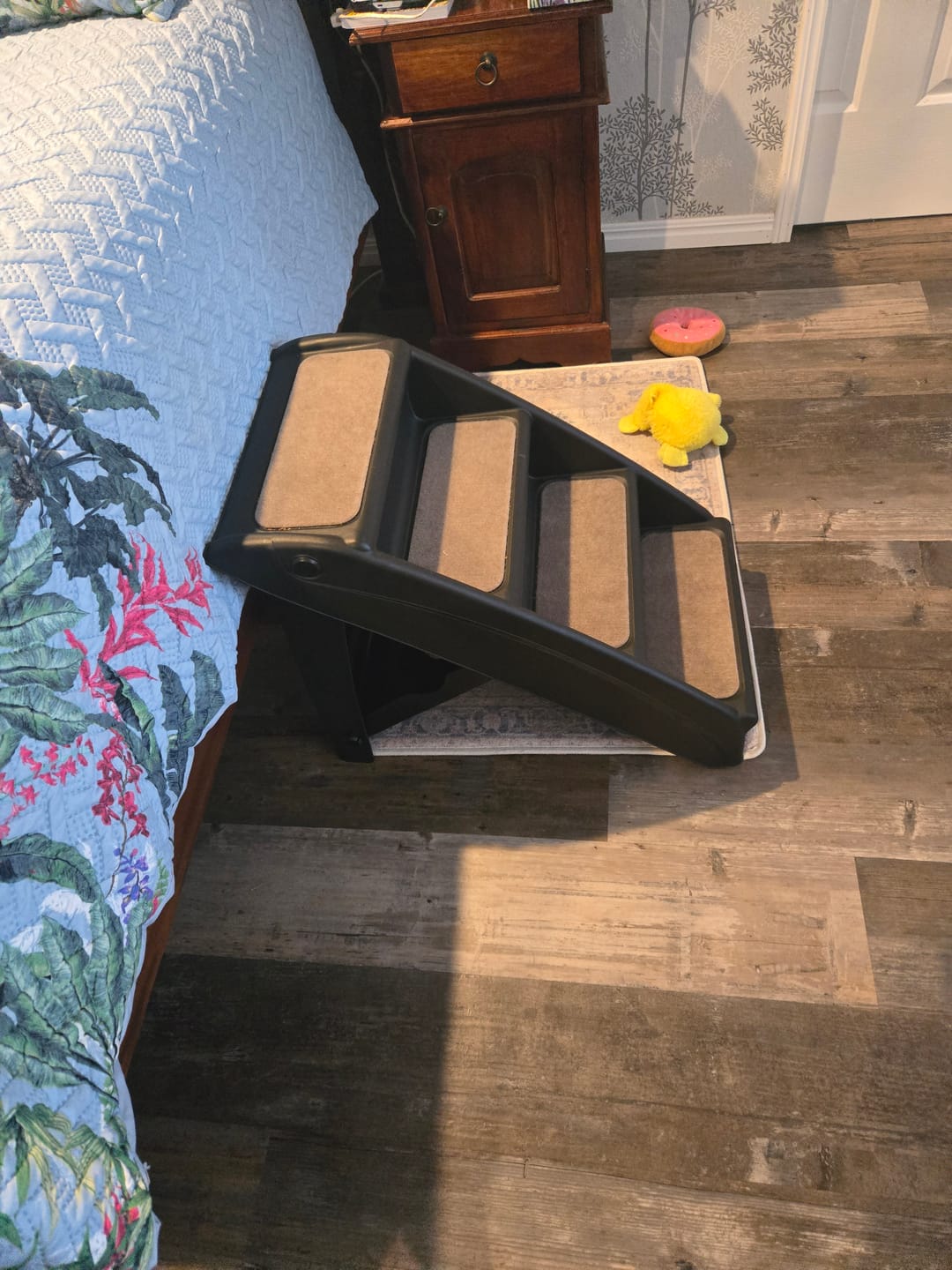 Customer photo review of Indoor Dog Steps for Bed - Foldable