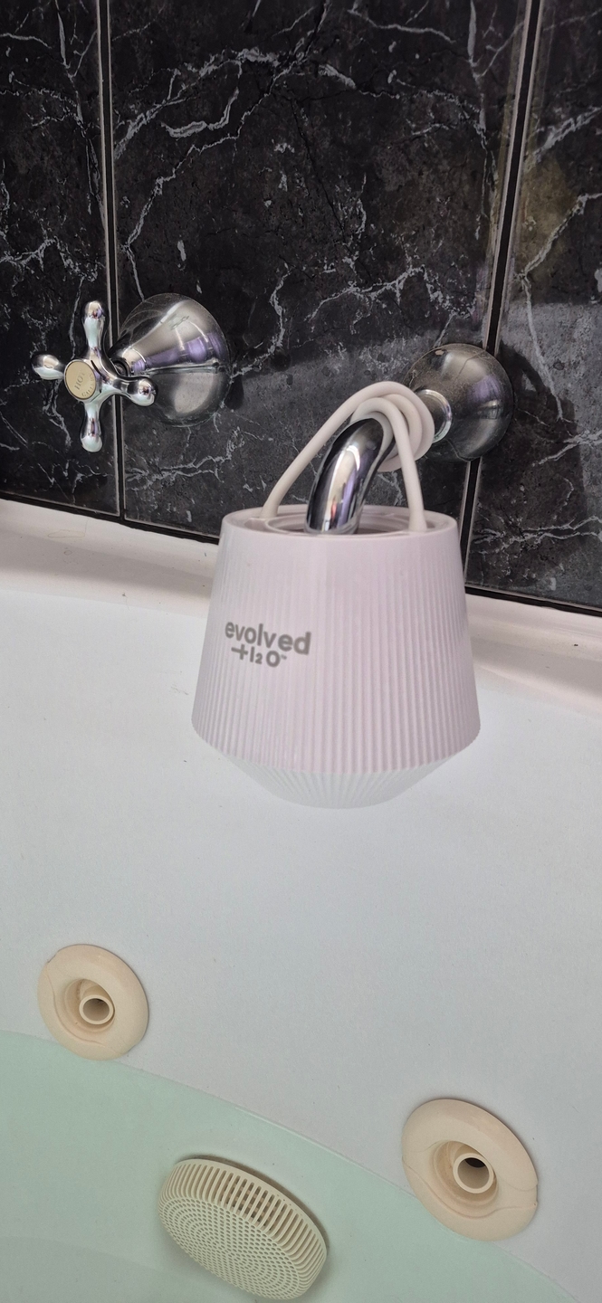 Customer photo of the bath filter on her bath spout