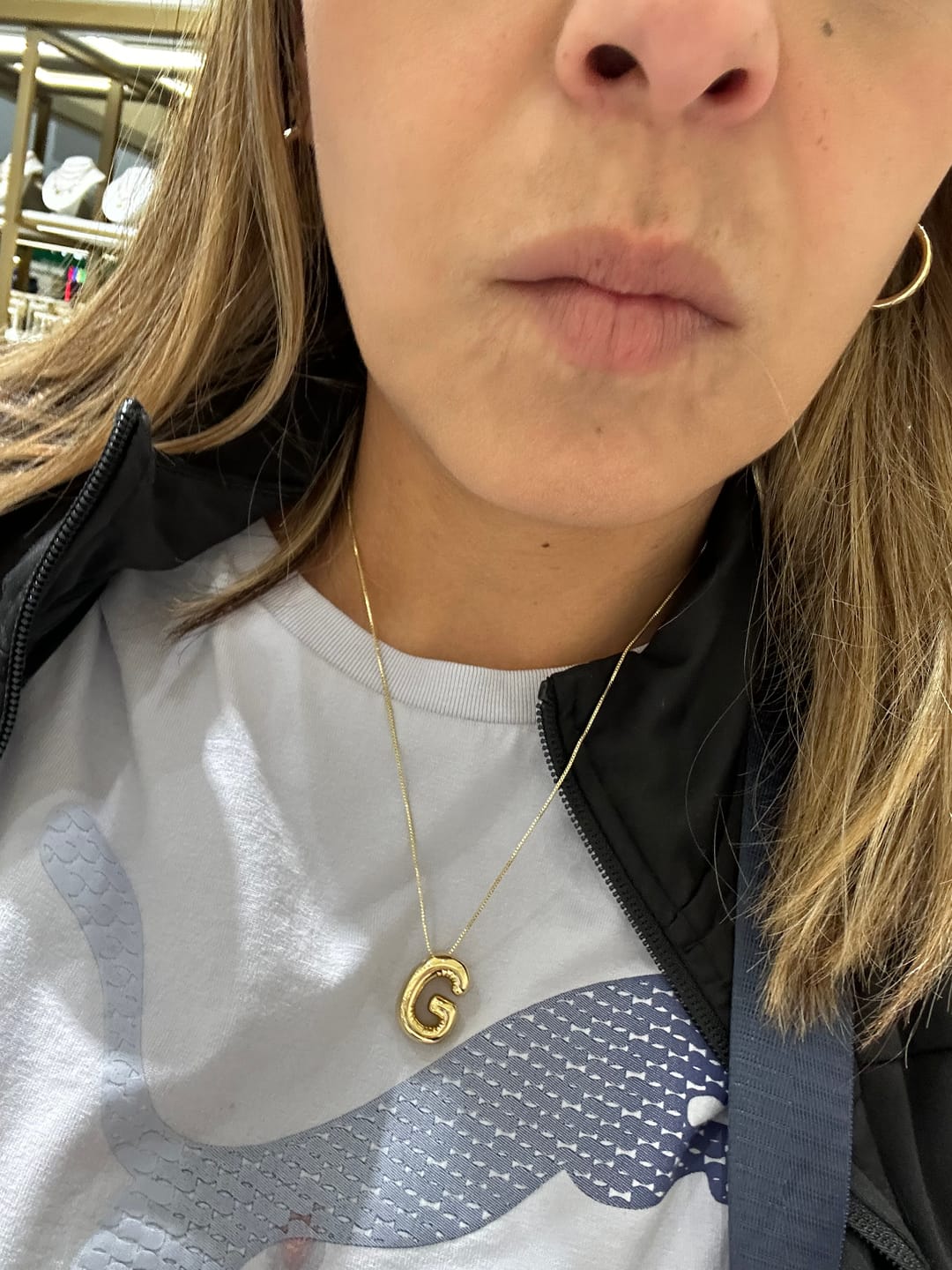 Customer photo review of Collar Dorado Liso Inicial Balloon