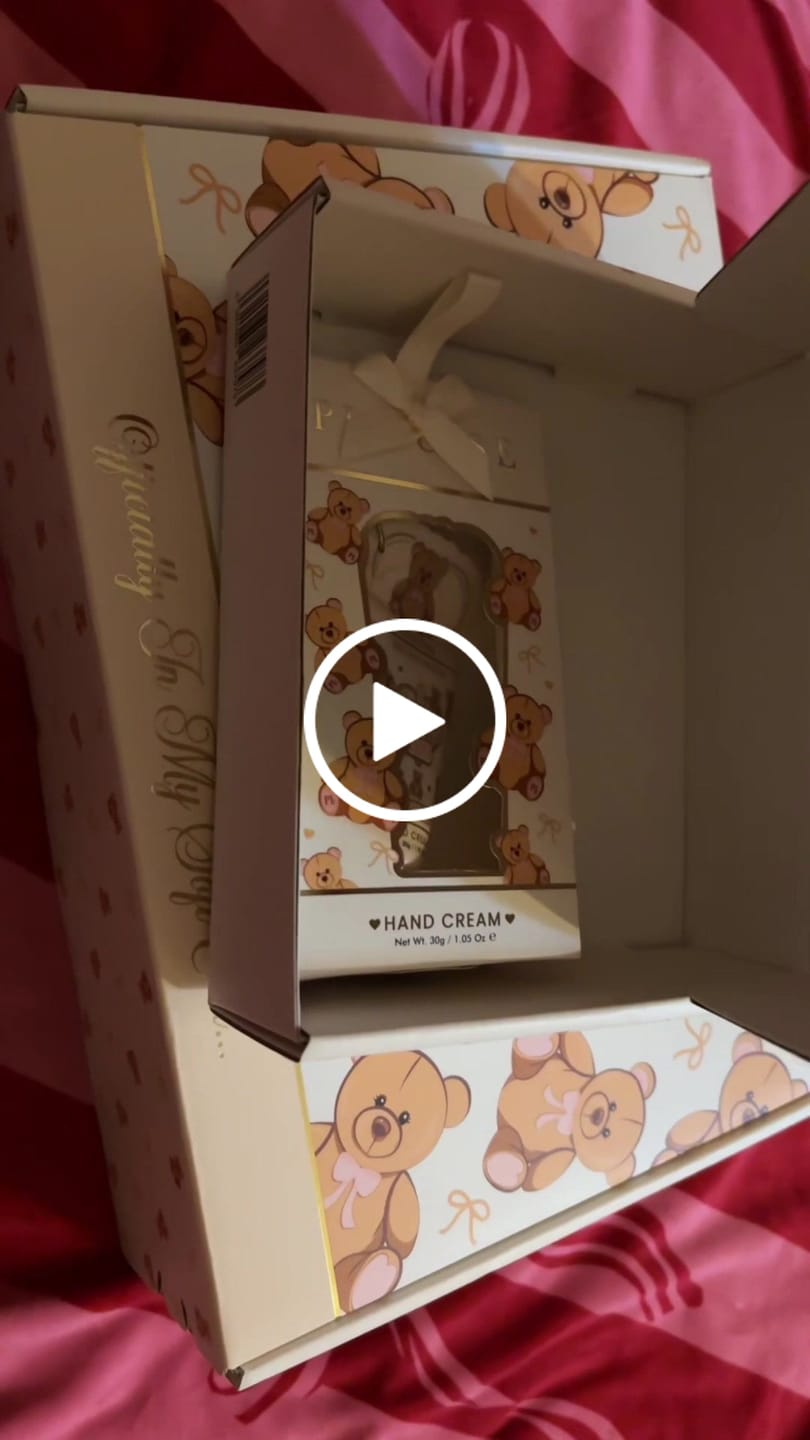 Customer video review of Women's Teddy Bear Pyjamas
