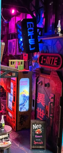 Customer photo review of Neo Ramen MiniAlley – A Cyberpunk DIY Diorama Booknook