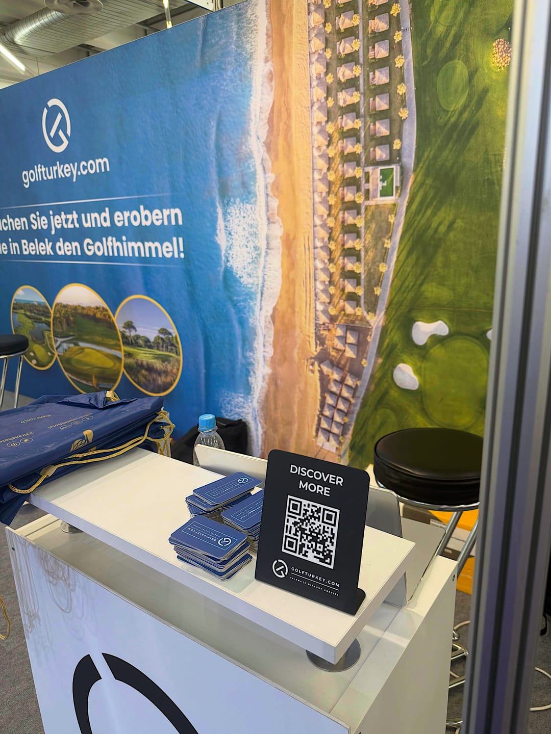 Customer photo review of Metal QR Menü Standı