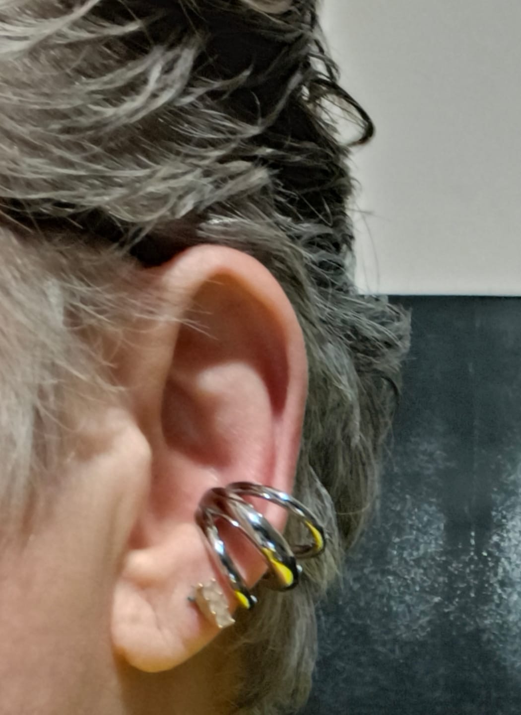 Customer photo review of Ear Cuff Triple