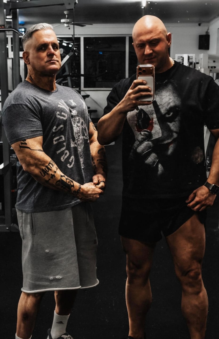Customer photo review of 4206 - Gold's Gym Heather Tees